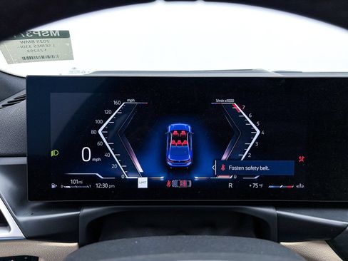 Used 2025 BMW 330i Sedan w/ M Sport Package image 32