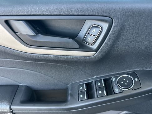 Used 2022 Ford Escape S FWD image 10