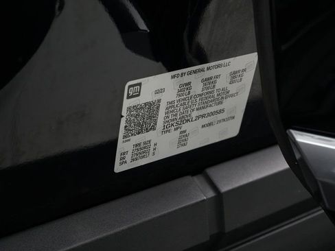 Used 2023 GMC Yukon Denali image 32