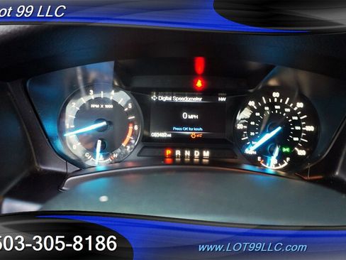 Used 2017 Ford Expedition XLT AWD/4WD image 22