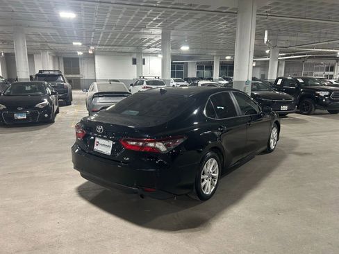 Used 2023 Toyota Camry LE image 4