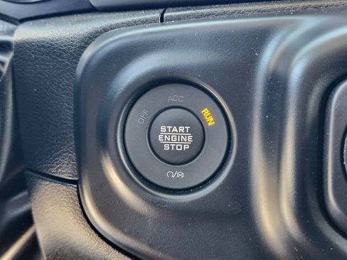 Used 2022 Jeep Wrangler Unlimited Sport AWD/4WD image 21