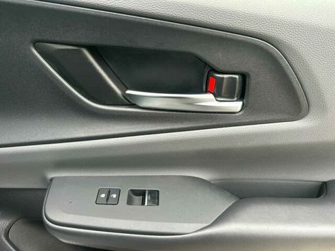 Used 2024 Toyota Prius XLE image 20