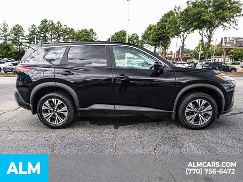Used 2023 Nissan Rogue SV image 11