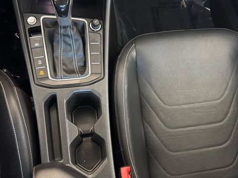 Certified 2022 Volkswagen Jetta SEL FWD image 16