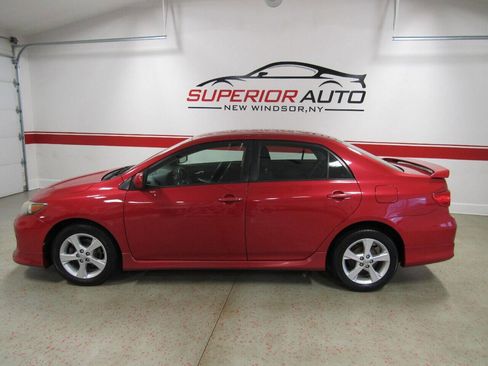 Used 2011 Toyota Corolla S image 2