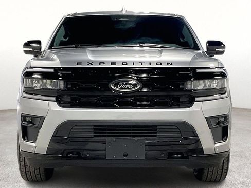 Used 2024 Ford Expedition Limited image 5