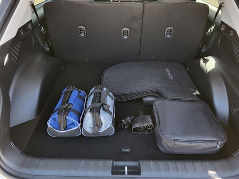 New 2026 Hyundai Ioniq 5 SE image 7