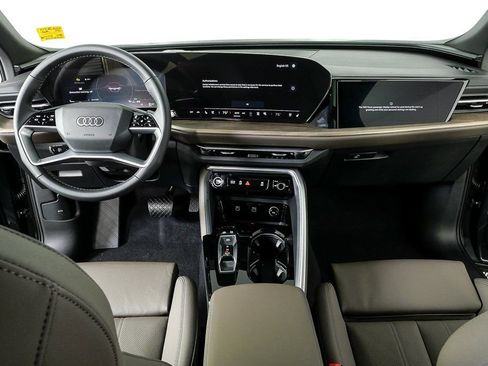 New 2025 Audi Q5 Prestige image 20