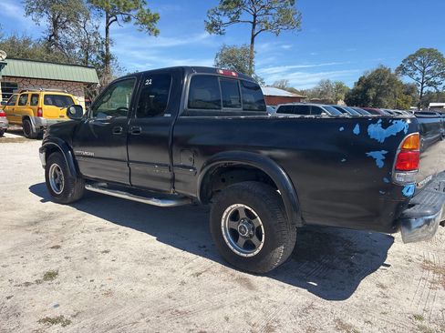 Used 2002 Toyota Tundra SR5 image 4