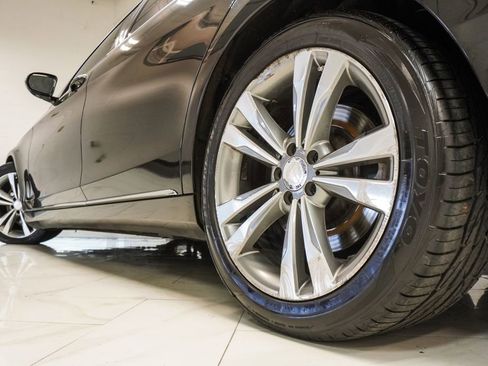 Used 2015 Mercedes-Benz S 550 Sedan image 37