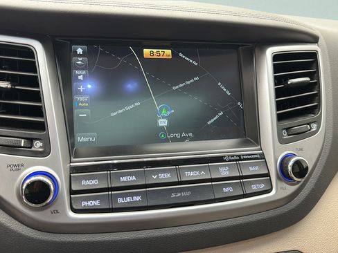 Used 2016 Hyundai Tucson Limited w/ Option Group 03 AWD/4WD image 21