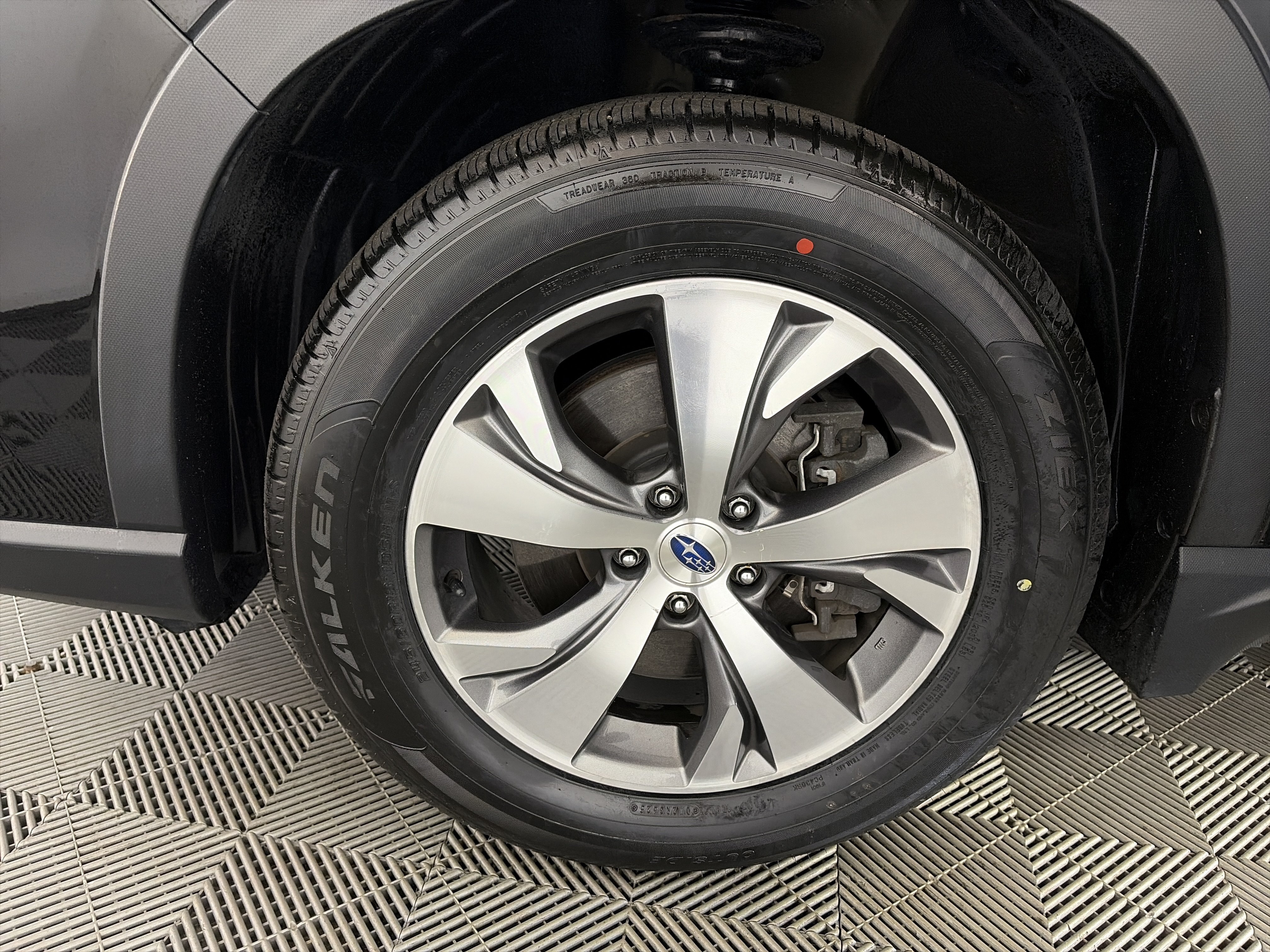 Used 2019 Subaru Ascent Premium AWD/4WD image 13