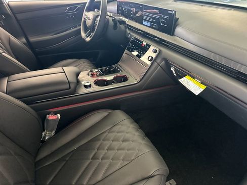 New 2026 Genesis GV80 3.5T e-SC image 16