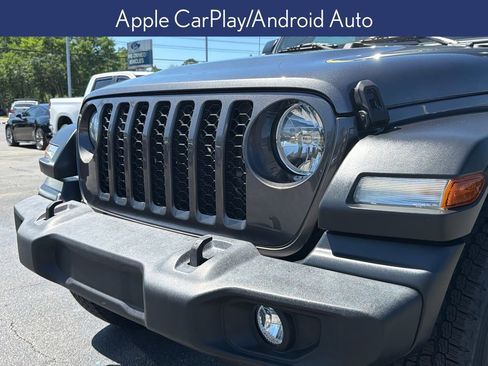 Used 2022 Jeep Gladiator Sport w/ Trailer Tow Package AWD/4WD image 15