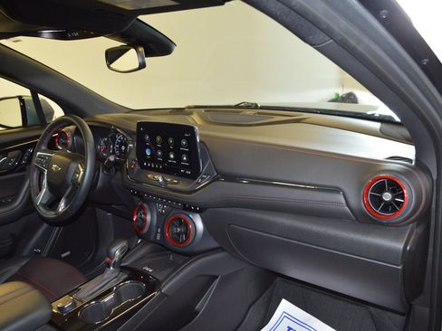 Used 2024 Chevrolet Blazer RS w/ Enhanced Convenience Package AWD/4WD image 10