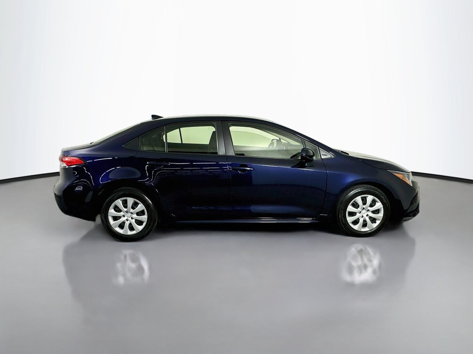 Used 2023 Toyota Corolla LE FWD image 8