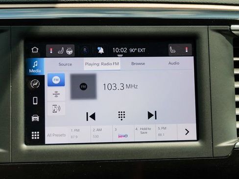 Used 2023 Chrysler Voyager LX image 48