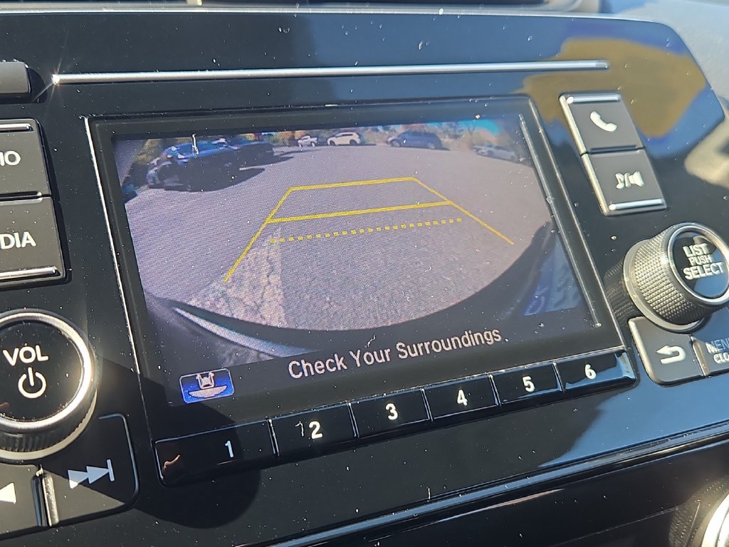 Used 2020 Honda CR-V LX image 12