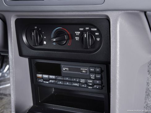 Used 1993 Ford Mustang Cobra image 40