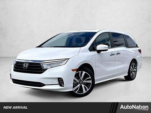 Used 2024 Honda Odyssey Touring image 1