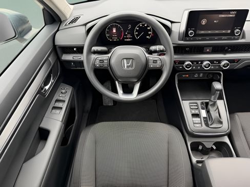 Certified 2024 Honda CR-V EX image 11