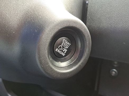 Used 2023 RAM ProMaster 2500 image 21