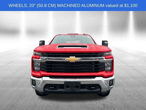 Used 2024 Chevrolet Silverado 2500 LT AWD/4WD image 9
