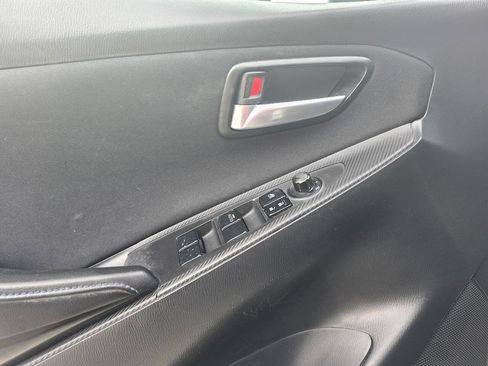 Used 2017 Toyota Yaris iA FWD image 17