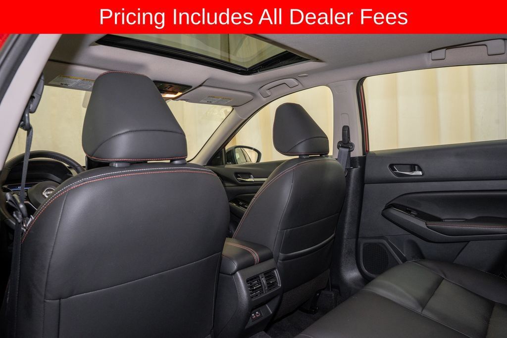Certified 2024 Nissan Altima 2.0 SR FWD image 10