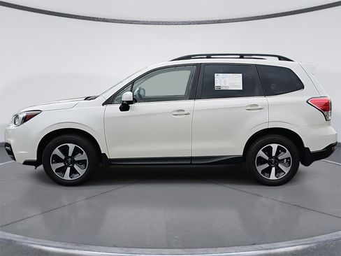 Used 2018 Subaru Forester 2.5i Limited image 6