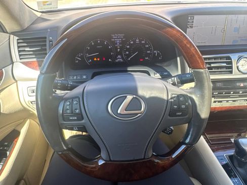 Used 2016 Lexus LS 460 L RWD image 18