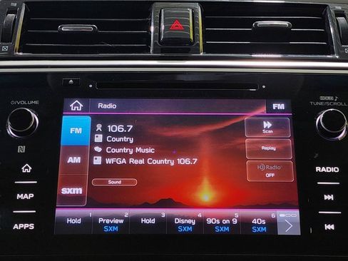 Used 2019 Subaru Outback 3.6R Touring AWD/4WD image 23