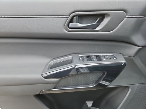 New 2026 Nissan Pathfinder SV AWD/4WD image 10