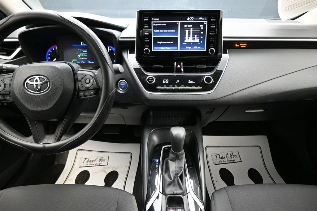 Used 2020 Toyota Corolla LE FWD image 17