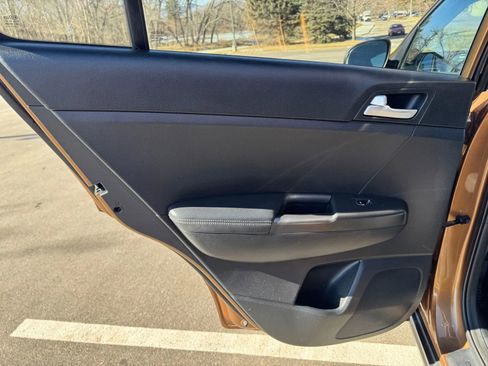 Used 2017 Kia Sportage LX image 10