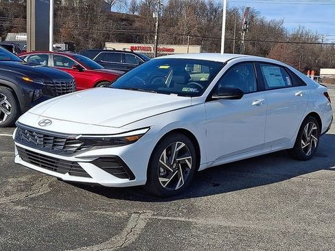 New 2026 Hyundai Elantra Sport image 2