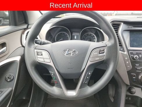 Used 2019 Hyundai Santa Fe XL SE AWD/4WD image 9