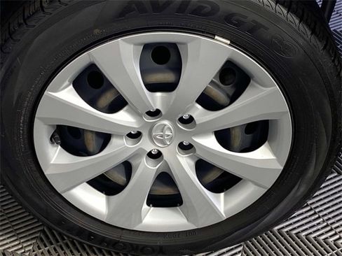 Used 2023 Toyota Corolla LE w/ Carpet Mat Package (TMS) image 25
