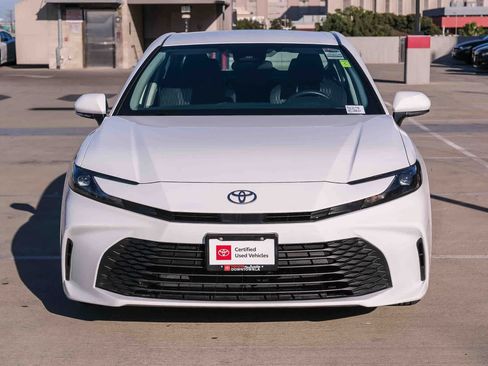 Used 2025 Toyota Camry LE FWD image 2
