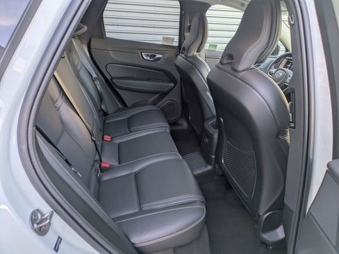 Certified 2024 Volvo XC60 T8 Ultimate w/ Protection Package Premier image 32