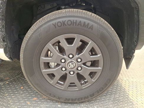 Certified 2025 Toyota 4Runner SR5 image 26