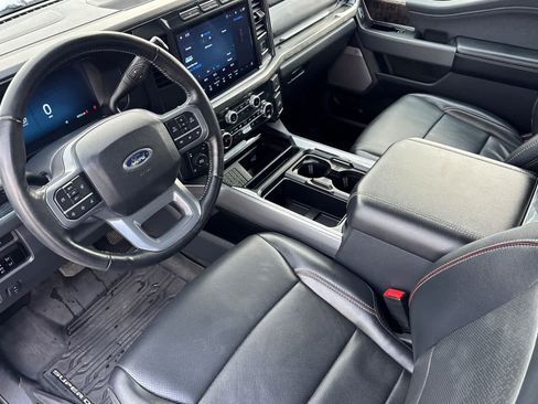 Certified 2024 Ford F250 Lariat w/ Chrome Package image 11