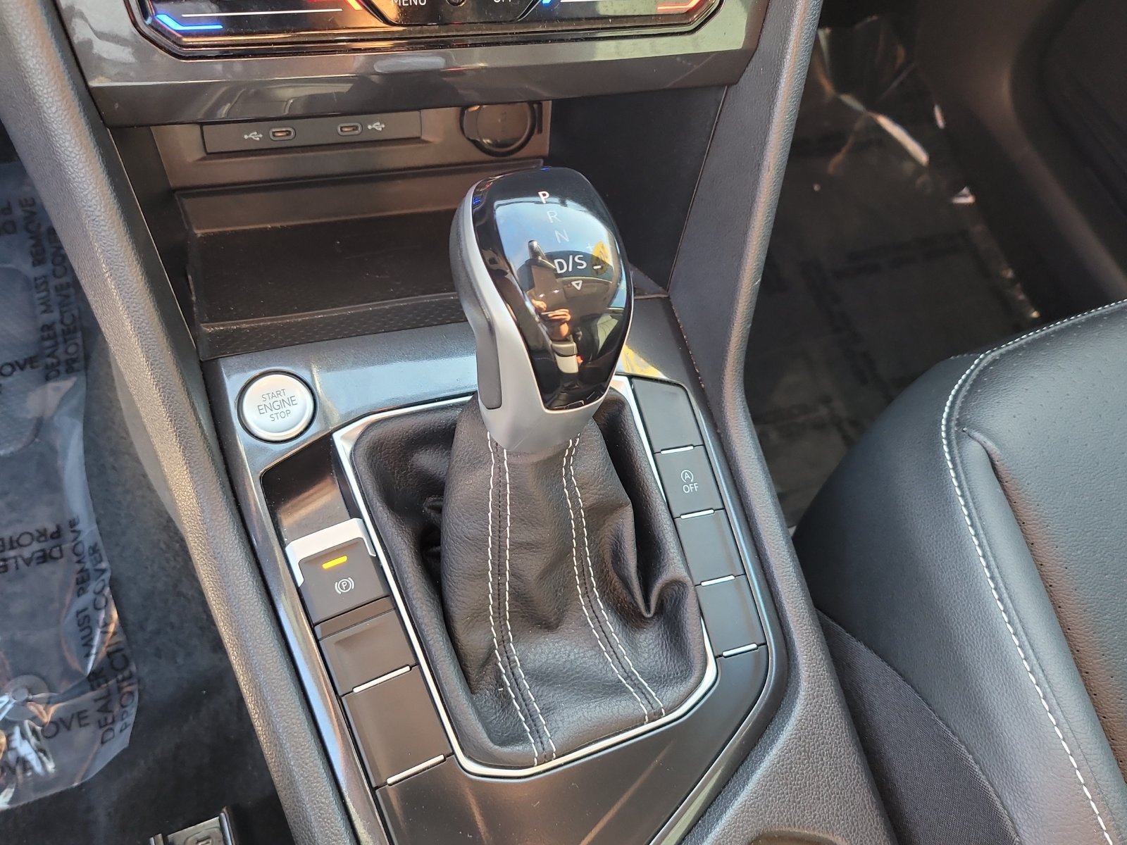 Used 2024 Volkswagen Tiguan SE FWD image 23