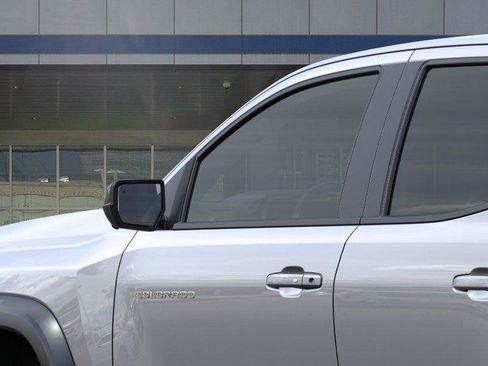 New 2026 Chevrolet Colorado ZR2 w/ Technology Package AWD/4WD image 12
