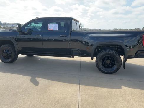 Used 2025 GMC Sierra 3500 Denali w/ Denali Reserve Package image 5