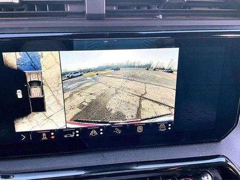 Used 2024 GMC Sierra 2500 AT4 w/ AT4 Premium Plus Package image 15