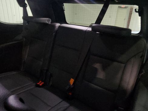 Used 2023 Chevrolet Tahoe LT w/ Luxury Package image 38