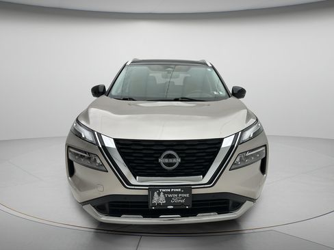 Used 2023 Nissan Rogue Platinum w/ Platinum Premium Package AWD/4WD image 2