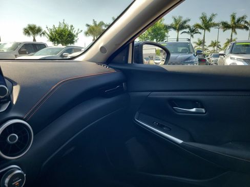 Used 2021 Nissan Sentra SR FWD image 28